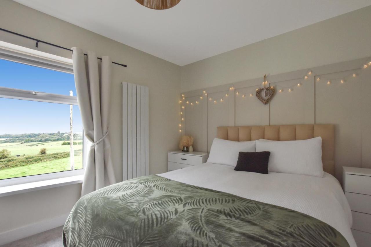 A Spacious Home From Home With Spectacular Views Heywood المظهر الخارجي الصورة